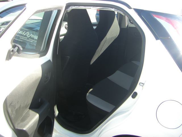 TOYOTA AYGO X PLAY 1.0 I 69CV AUTOMATICO