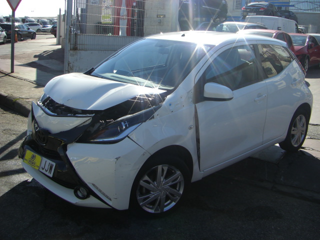 TOYOTA AYGO X PLAY 1.0 I 69CV AUTOMATICO