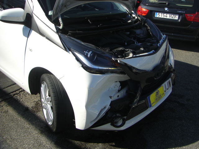 TOYOTA AYGO X PLAY 1.0 I 69CV AUTOMATICO
