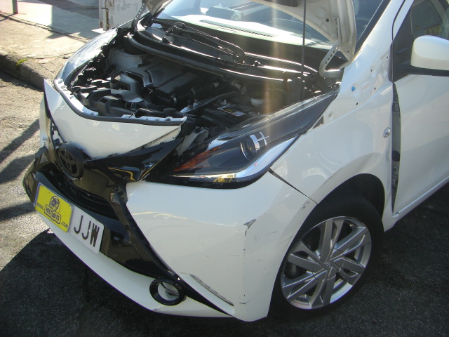 TOYOTA AYGO X PLAY 1.0 I 69CV AUTOMATICO