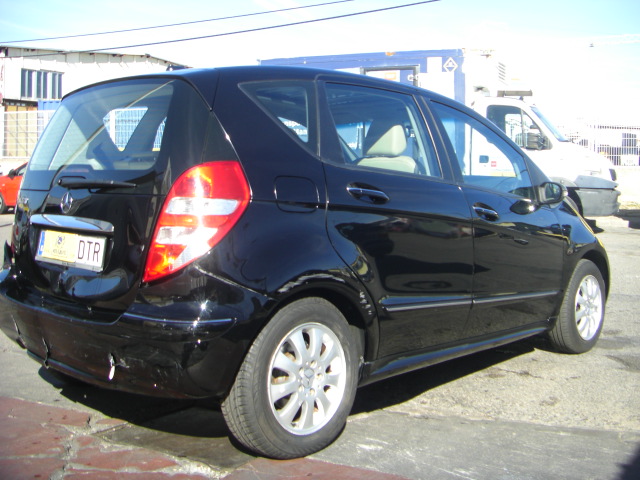 MERCEDES BENZ CLASE A 170 i 1.7 116CV AUTOMATICO