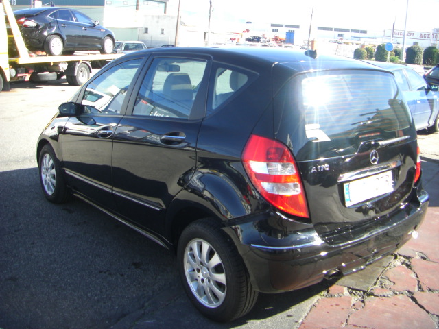 MERCEDES BENZ CLASE A 170 i 1.7 116CV AUTOMATICO