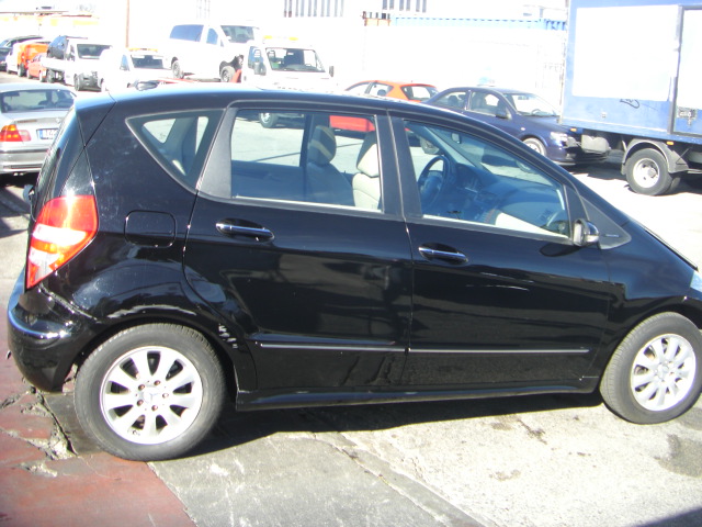 MERCEDES BENZ CLASE A 170 i 1.7 116CV AUTOMATICO