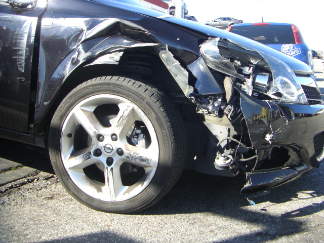 OPEL ASTRA GTC i 1.6 105CV