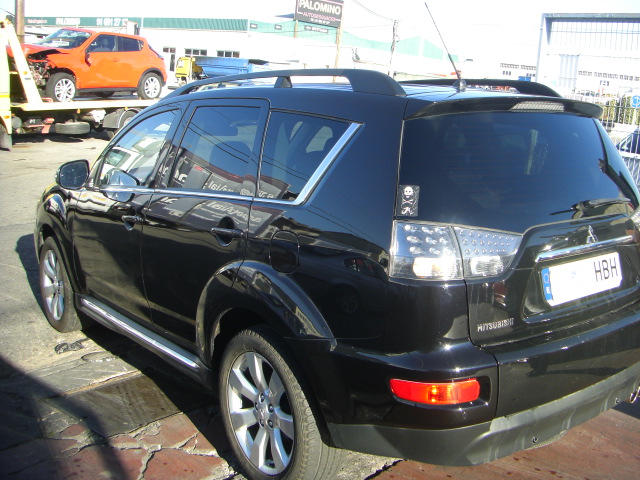 MITSUBISHI OUTLANDER 2.2 D 156CV 7 PLAZAS