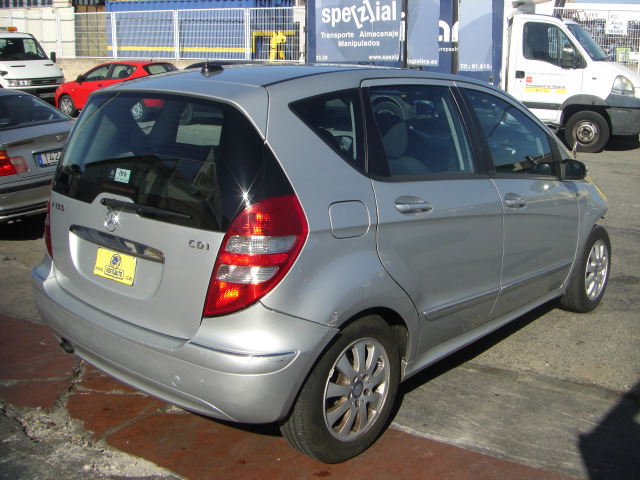 MERCEDES BENZ CLASE A 180 CDI 110CV AUTOMATICO