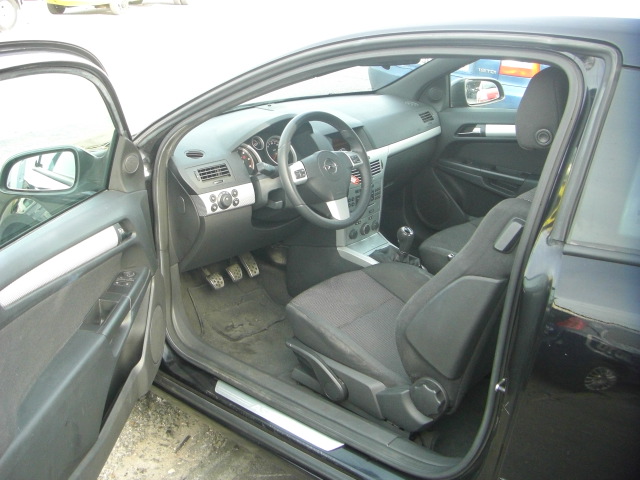 OPEL ASTRA GTC 1.9CDTI 120CV