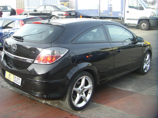 OPEL ASTRA GTC 1.9CDTI 120CV