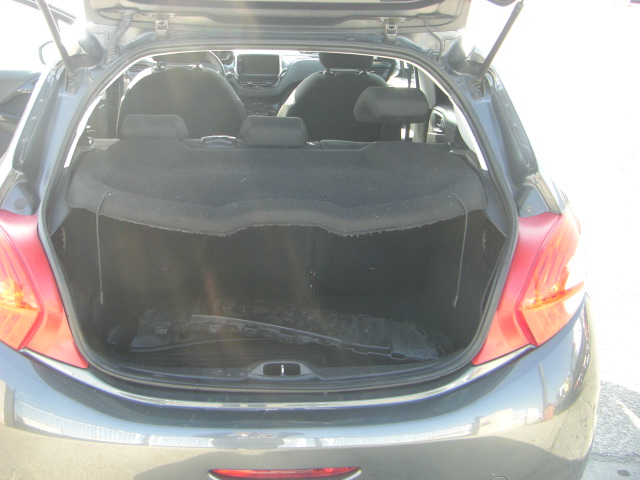 PEUGEOT 208 1.4 HDI 68CV ACTIVE