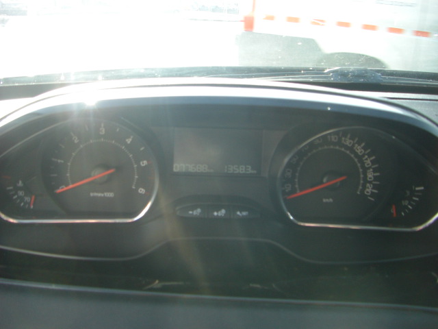 PEUGEOT 208 1.4 HDI 68CV ACTIVE