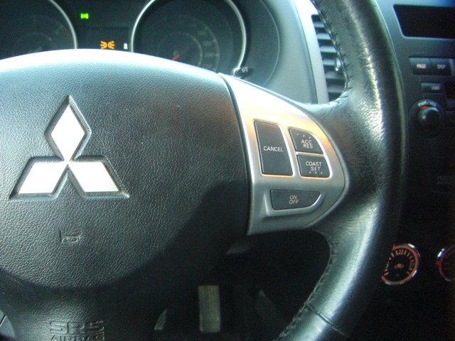 MITSUBISHI OUTLANDER 2.2 DID 176CV 7 PLAZAS