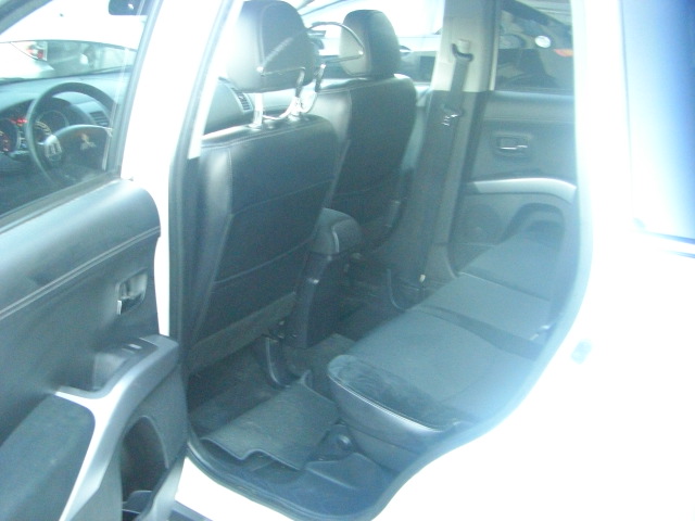 MITSUBISHI OUTLANDER 2.2 DID 176CV 7 PLAZAS
