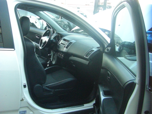 MITSUBISHI OUTLANDER 2.2 DID 176CV 7 PLAZAS