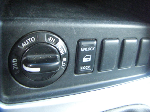 NISSAN PATHFINDER 2.5 D 175CV 4X4 7 PLAZAS