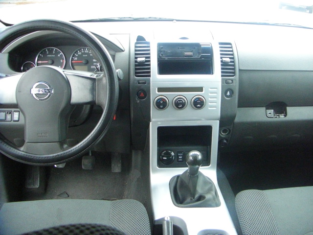 NISSAN PATHFINDER 2.5 D 175CV 4X4 7 PLAZAS