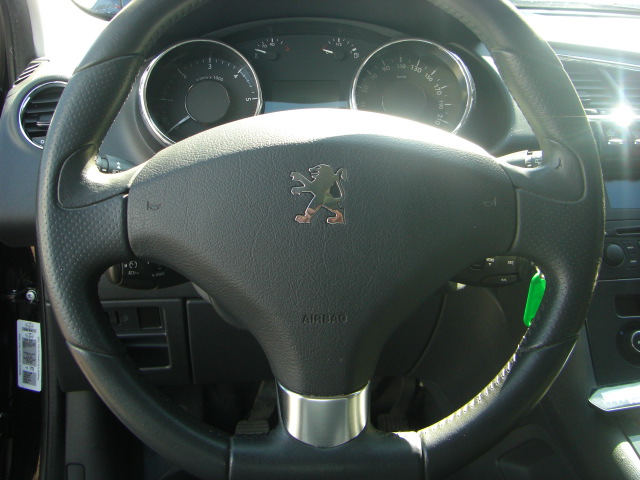 PEUGEOT 3008 1.6 HDI 110CV
