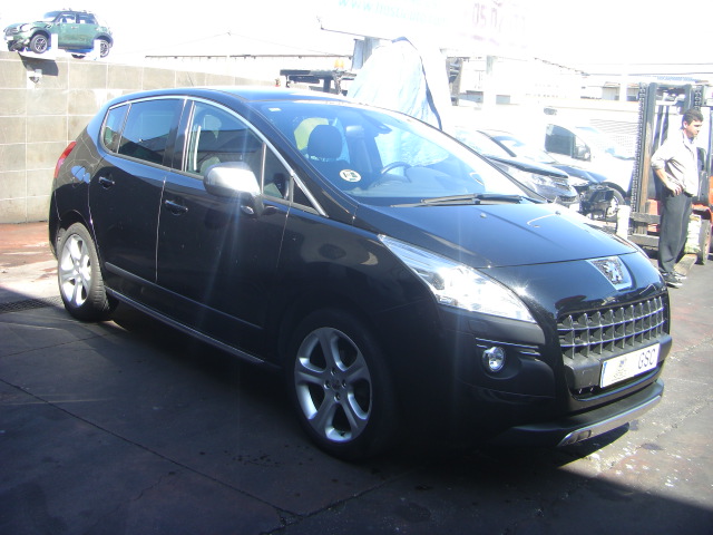 PEUGEOT 3008 1.6 HDI 110CV