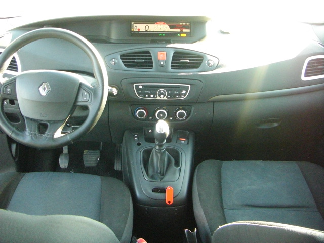 RENAULT GRAND SCENIC 1.5 DCI 110CV