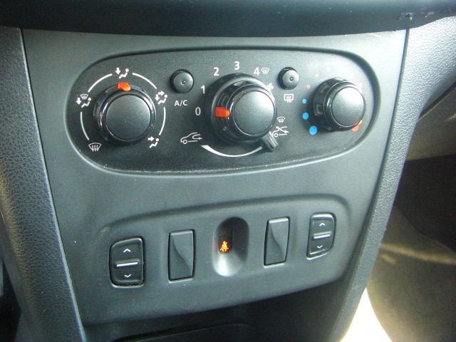 DACIA SANDERO 1.5 DCI 75CV