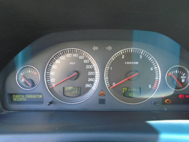 VOLVO XC 70 COUNTRY 2.4 D 163CV AUTOMATICO