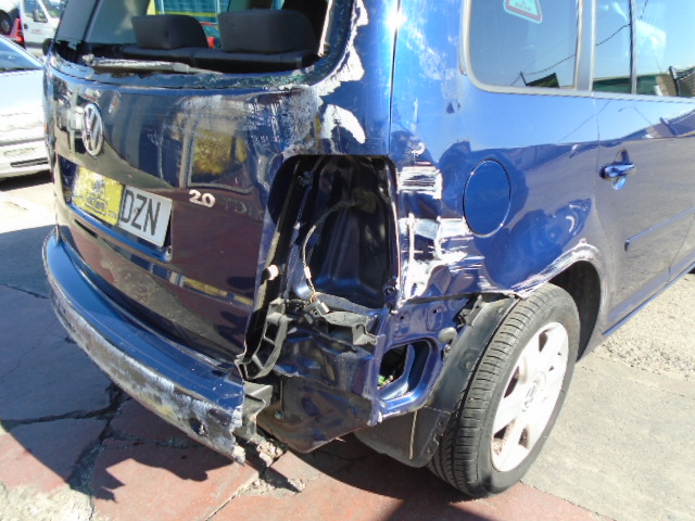 VOLKSWAGEN TOURAN 2.0 TDI 140CV 7 PLAZAS