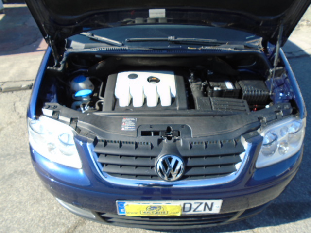 VOLKSWAGEN TOURAN 2.0 TDI 140CV 7 PLAZAS