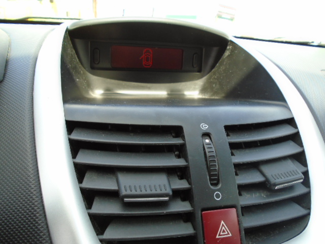 PEUGEOT 206 + 1.4 I 75CV