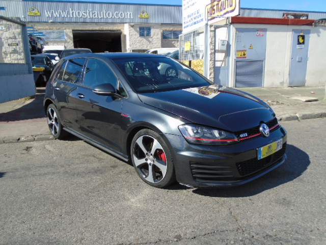 VOLKSWAGEN GOLF VII GTI 2.0 I 220CV