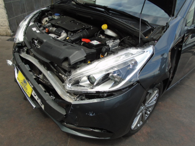 PEUGEOT 208  BLUE STYLE 1.6 HDI 100CV 