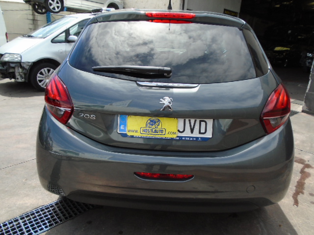 PEUGEOT 208  BLUE STYLE 1.6 HDI 100CV 