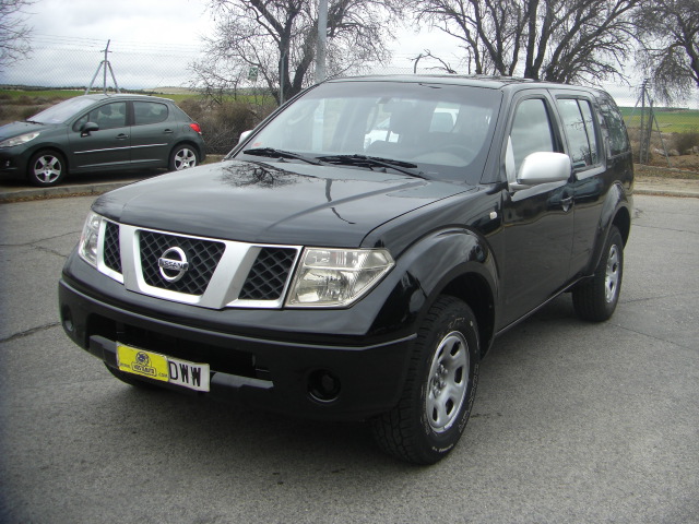 NISSAN PATHFINDER 2.5 D 175CV 4X4 7 PLAZAS