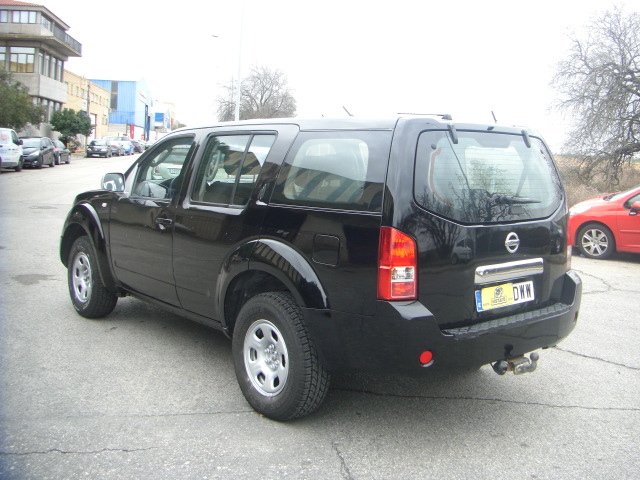 NISSAN PATHFINDER 2.5 D 175CV 4X4 7 PLAZAS