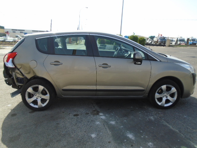 PEUGEOT 3008 PREMIUM 1.6 HDI 110CV