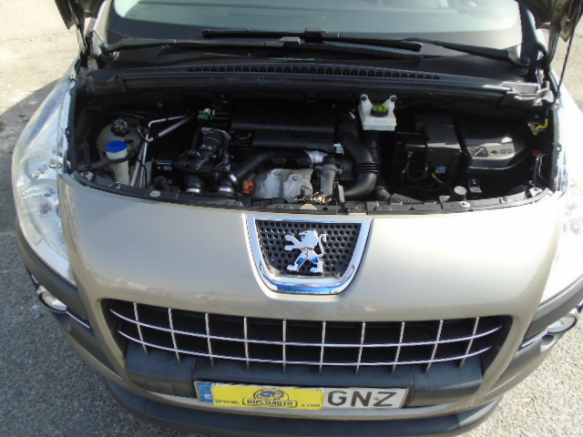 PEUGEOT 3008 PREMIUM 1.6 HDI 110CV