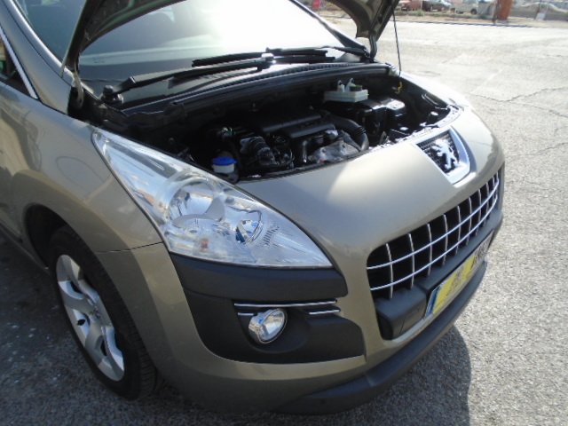 PEUGEOT 3008 PREMIUM 1.6 HDI 110CV