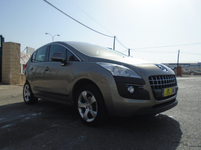 PEUGEOT 3008 PREMIUM 1.6 HDI 110CV