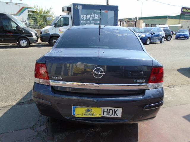 OPEL ASTRA SEDAN 1.7 CDTI 110CV