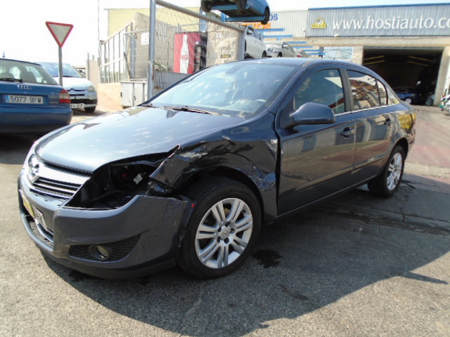 OPEL ASTRA SEDAN 1.7 CDTI 110CV