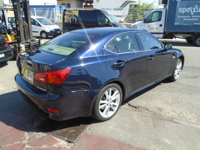 LEXUS IS220D 176CV