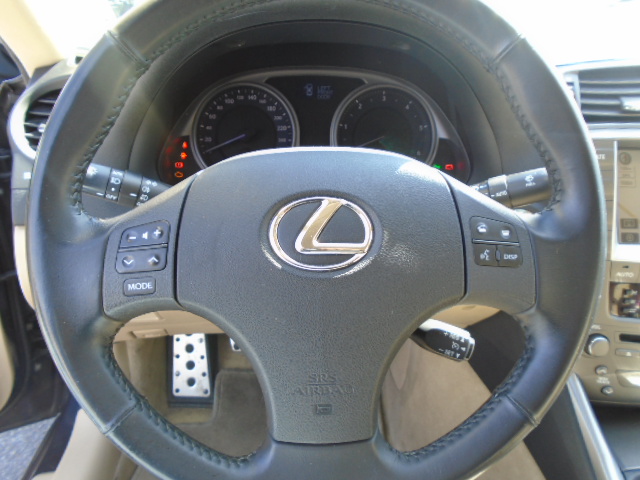 LEXUS IS220D 176CV