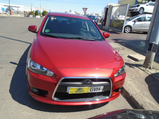 MITSUBISHi LANCER 1.5 I 110CV