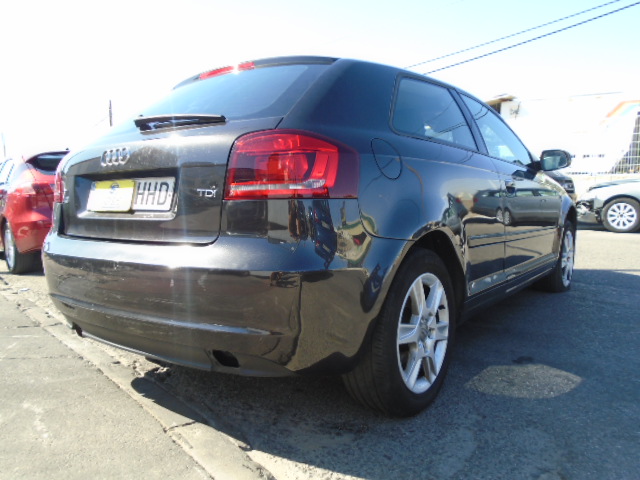 AUDI A3 1.6 TDI 105CV