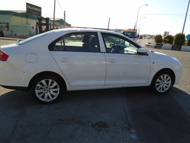 SEAT TOLEDO 1.6 TDI 105CV