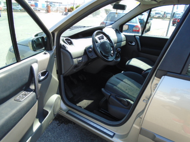 RENAULT GRAND SCENIC 1.9 DCI 130CV 7 PLAZAS 