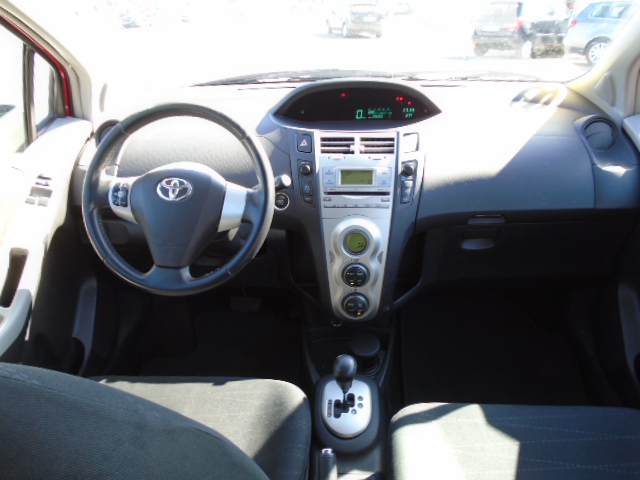 TOYOTA YARIS 1.4 D4D 90CV AUTOMATICO