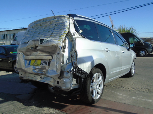 PEUGEOT 5008 1.6 HDI 112CV 7 PLAZAS