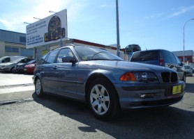 BMW 320 I 2.2 176CV TOURING BMW 320 I 2.2 176CV TOURING