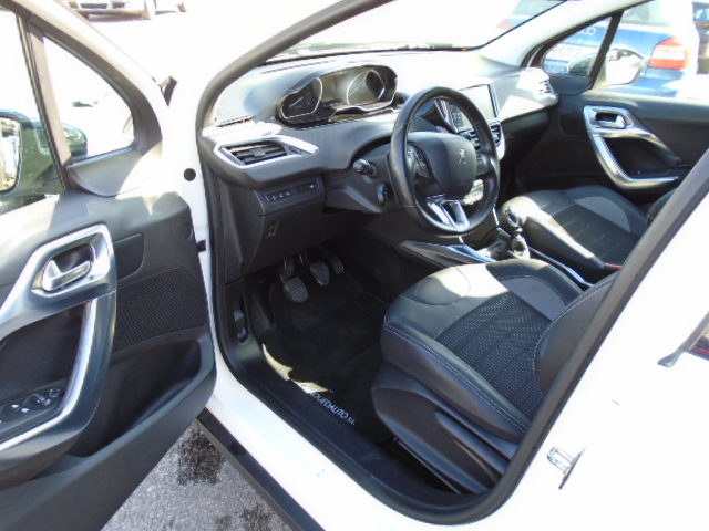 PEUGEOT 2008 1.6 HDI 115CV