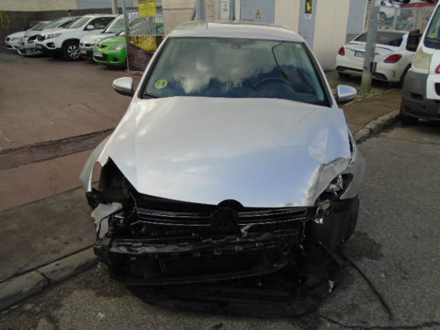 VOLKSWAGEN GOLF VI 2.0 TDI 140CV AUTOMATICO