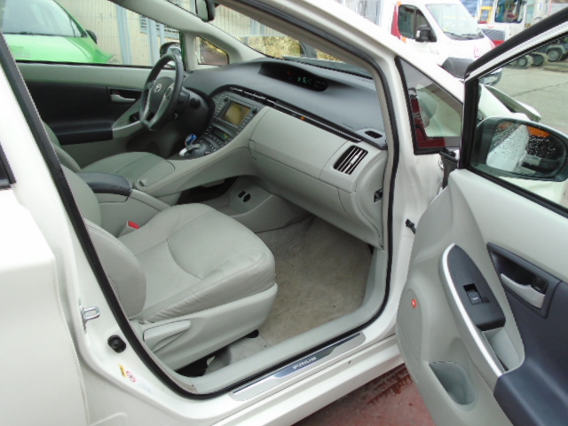 TOYOTA PRIUS HIBRID 1.8 EXECUTIVE 100CV